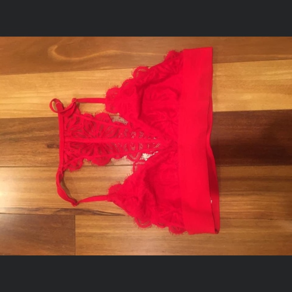 VS Small red lace bralette,